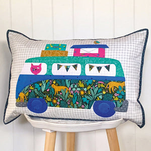 Creative Abundance "Delilah's Day Out" Precut Cushion Pattern and Kit by Claire Turpin Design